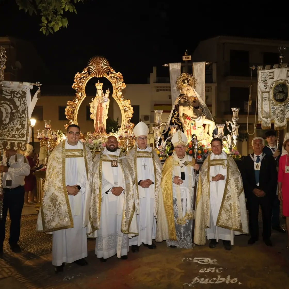 Santa Misa de coronación canónica de la Virgen del Carmen de Mocejón. <a href="/parroquiademoc2/">parroquiademocejon</a> <a href="/DelegacionHHYCC/">Delegación de Hermandades Archidiócesis de Toledo</a> <a href="/architoledo/">Archidiócesis de Toledo</a>