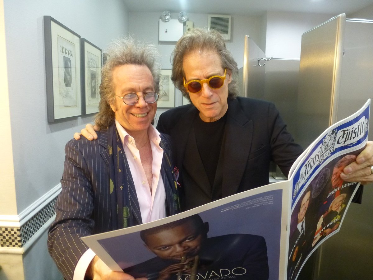 FriarsClubPod's tweet photo. LISTEN HERE: https://t.co/TT0lkLO7Ee
@JeffreyGurian joins Joe Sibilia on The Friars Club Podcast to discuss @mulaney, @nickkroll, @RodneyNoRespect, Phil Hartman, and much more! https://t.co/LUufRsQGu2