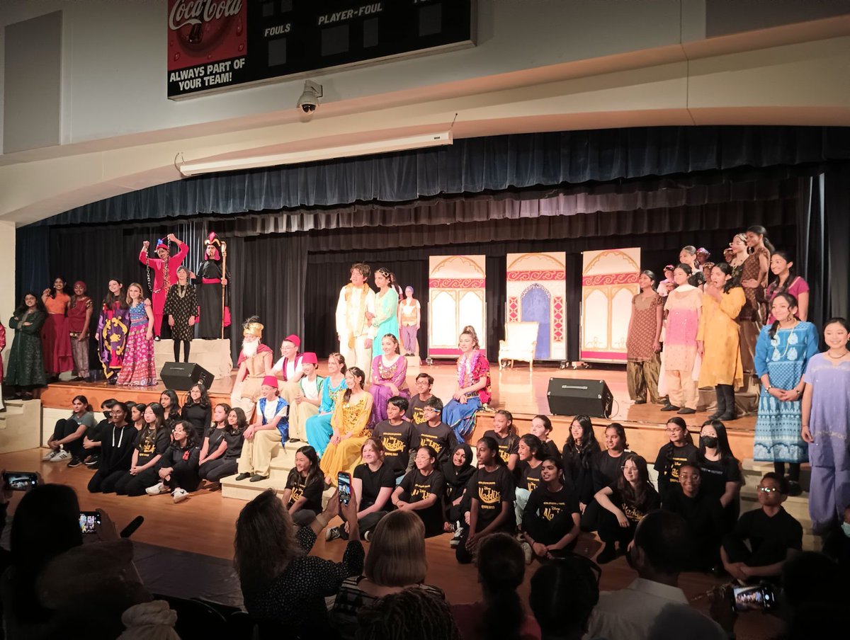 Congrats to the Cast &amp; Crew of Aladdin!