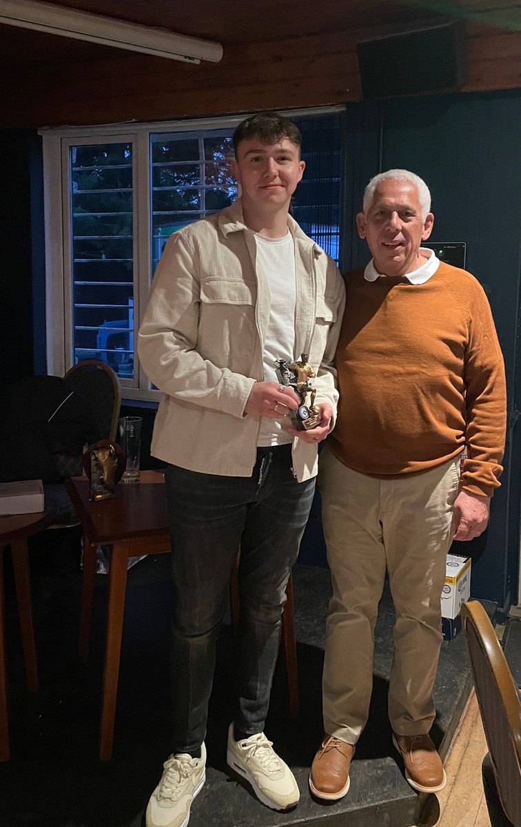 Brock_FC's tweet photo. PLAYERS PLAYER OF THE SEASON

Congratulations to @Haynesy_04 who received the vote from his team mates for Players Player of the Season 👏

Alex is pictured receiving his award from Chairman @chrispanayi11 https://t.co/473ZeWvAWR