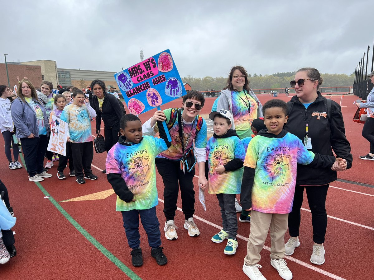 Ms. Finn tweet media