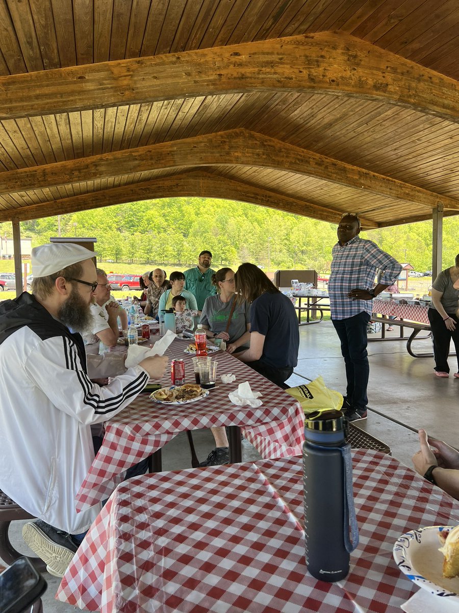 Math_MU's tweet photo. Good food, fun, and beautiful weather were had today at the end-of-the-year Mathematics Department picnic! 🌭🏸☀️💚#marshallmath https://t.co/ys9S638xtH