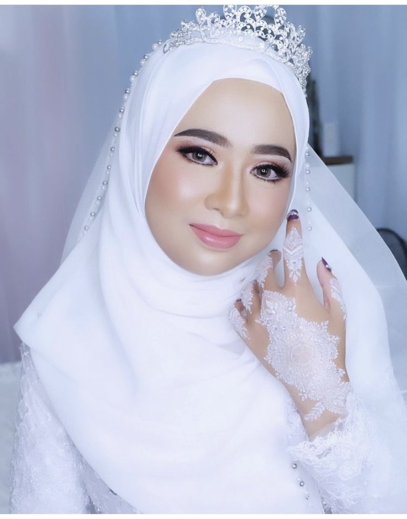 _bobamochi's tweet photo. @ohmybeautybank Ikutaaann!!! Alhamdulillah hasil makeupnya sesuai request sih waktu itu🤍 https://t.co/uNVDn9FAD1