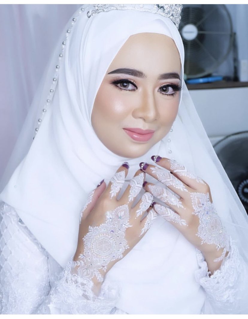 _bobamochi's tweet photo. @ohmybeautybank Ikutaaann!!! Alhamdulillah hasil makeupnya sesuai request sih waktu itu🤍 https://t.co/uNVDn9FAD1