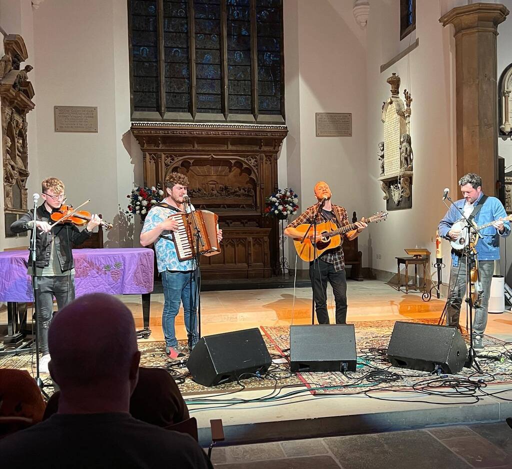 Sad not to see @holy_moly_and_the_crackers tonight (gig postponed due to illness), but very happy that we got to see the fantastic @dallahanmusic instead @stmaryswalthamstow Music Hall with instagr.am/p/Cr6wicCt6Mz/