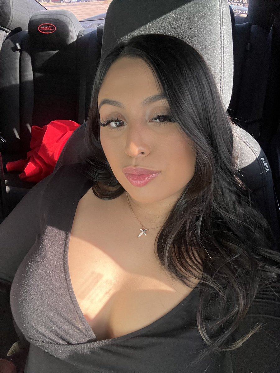 longoriaalexiss's tweet photo. Little late but 20 looking good on me 😍 https://t.co/cYSeUIHfWG