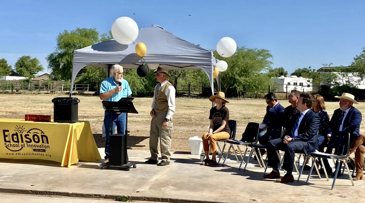 MayorWeiers's tweet image. This morning, I was honored to attend the groundbreaking of the Edison School of Innovation along with Maricopa Superintendent of Schools, Steve Watson. I can’t wait to be back for the grand opening! #CharterSchool #GlendaleAZ