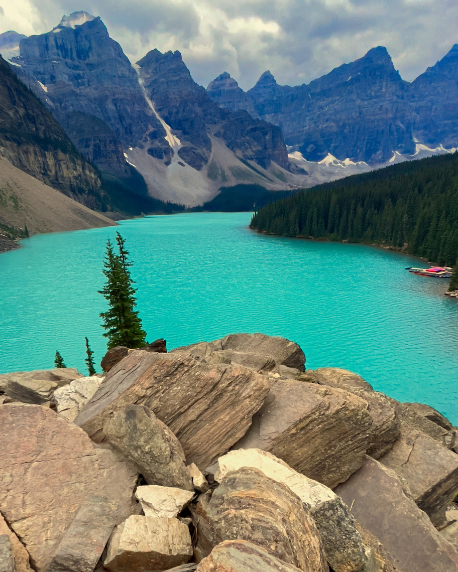 EricTAdventures's tweet photo. New video release on our channel today! MORAINE LAKE!
#hikebanff #morainelake #wenkchemnapass #valleyoftenpeaks #banffhiking #banfflife #banffadventures #albertahikes #hikemorainelake #hikelakelouise #sheolmountain #lakelouisehiking #morainelakehiking #hikemorainelake https://t.co/fXkMAuLuBB