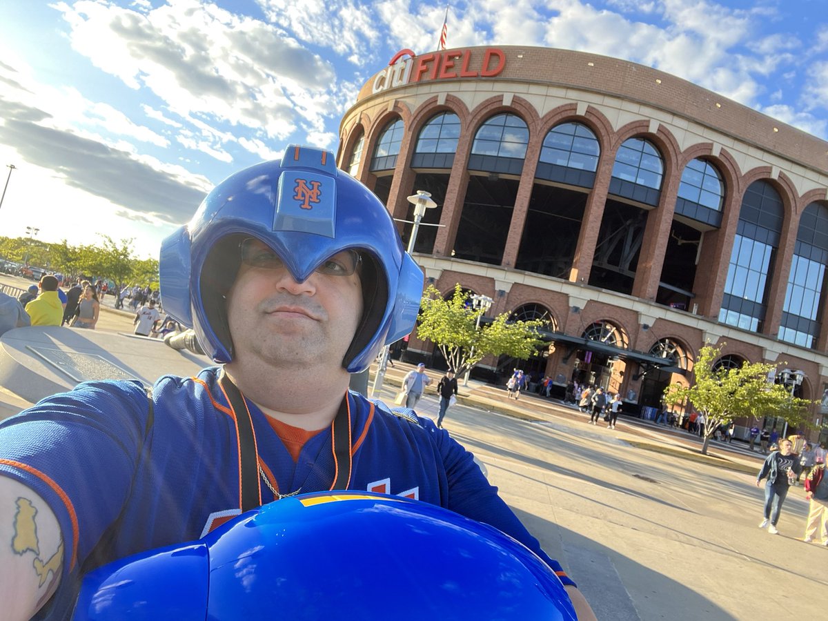 JBruno81's tweet photo. Was a beautiful day for my First game of the season but, we lost #LGM #LFGM #MEGAMET https://t.co/YGwhyieYNI