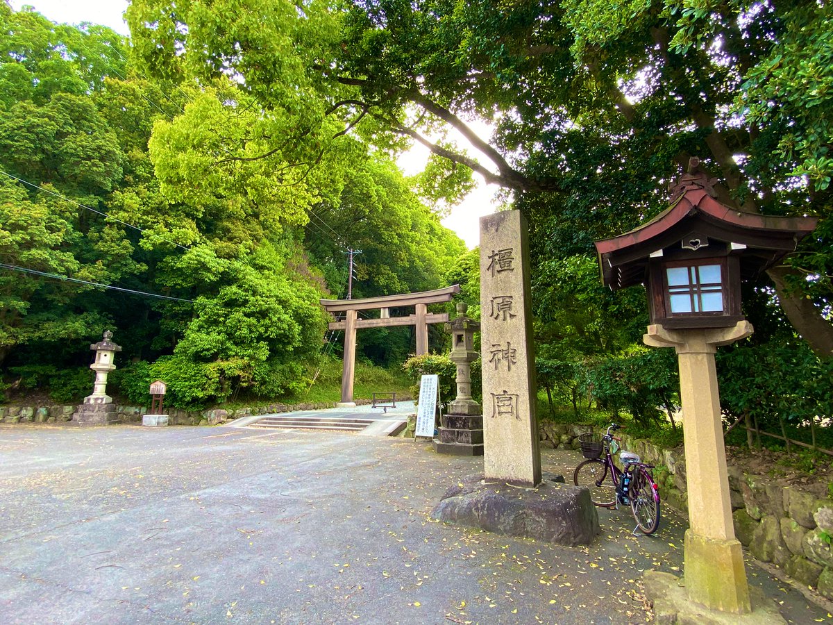 QPKG's tweet photo. 椎名林檎の無罪モラトリアムって名盤を何年か振りに通して聞いたら案の定11曲中11曲が究極。14歳でファーストアルバムにしてベストアルバムかと思ったことを思い出した38歳のGW。
#椎名林檎
#無罪モラトリアム https://t.co/eRoOIquu0b