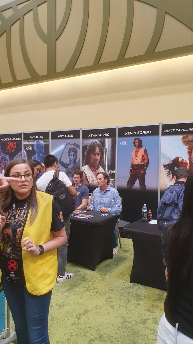 AlexJ_CR's tweet photo. Hulk y Hércules en un sólo lugar!
#C2CR #ComicConCR https://t.co/FOIC5TVf05