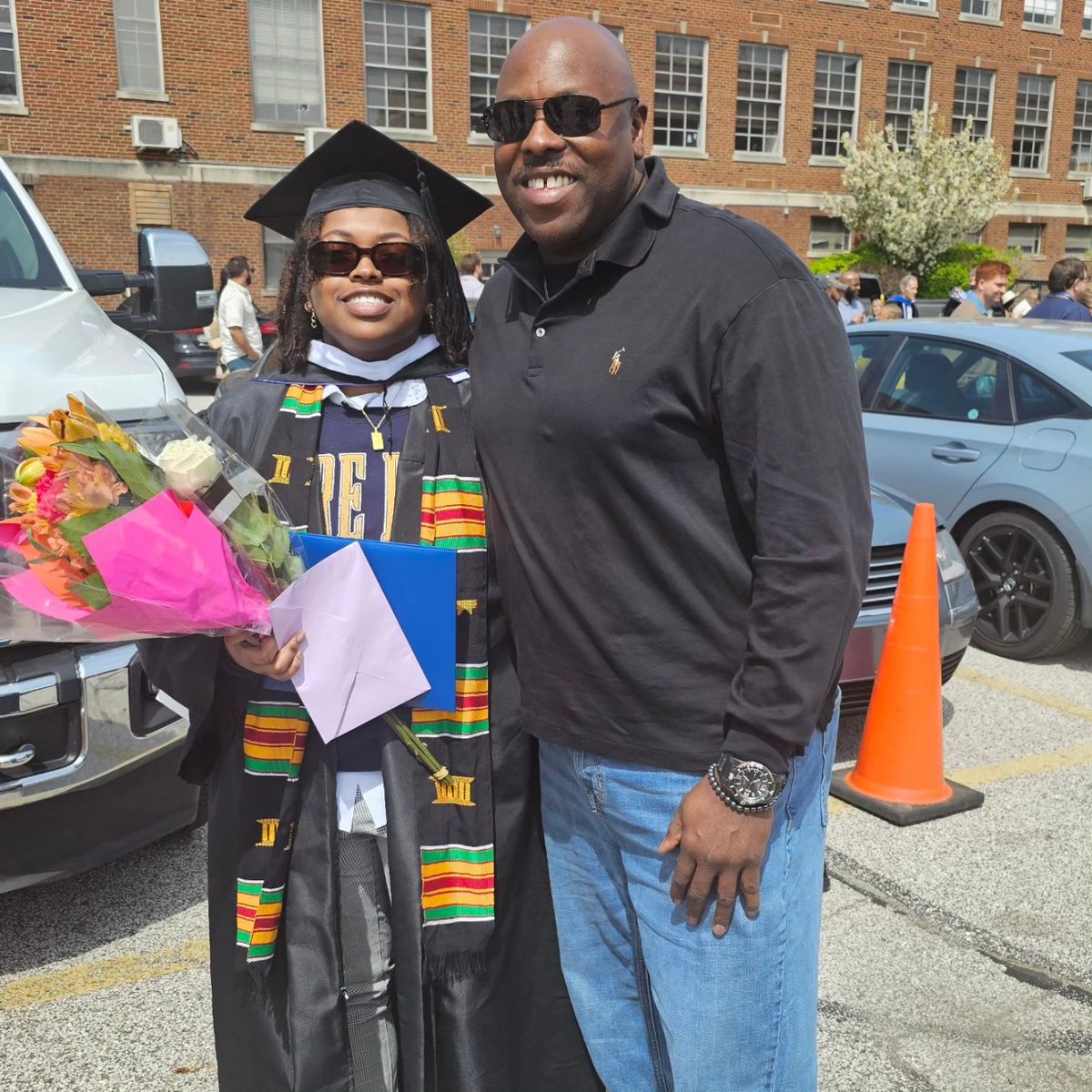 perrin_jamel's tweet photo. She walked across that stage and I let it a lil tear! So proud of her! https://t.co/xX0Ecb7vlL