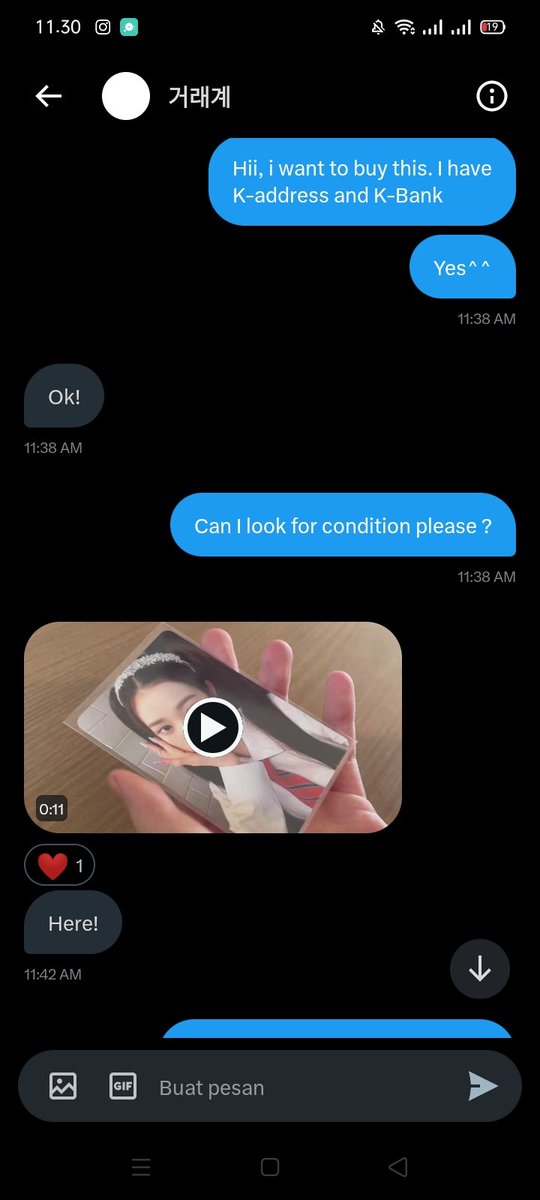 aaarren_1's tweet image. ‼️ KOREAN SCAMMER ALERT ‼️

7777024610668 카카오뱅크 (김민서/미니) @jdidjfnfjf
❌사기꾼 경보❌

First of all, I sent her a private message to buy a Wonyoung Love Dive photocard. She has provided a video of the condition and proof.