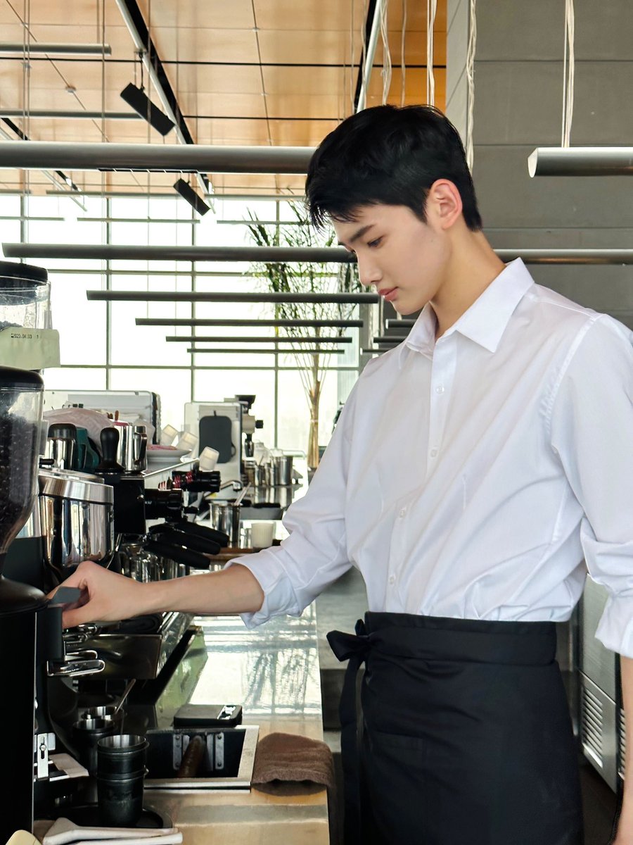 andTEAM_members's tweet photo. ☕또 오십시오〜
#andTEAM #JO https://t.co/JFeTuLlZgH