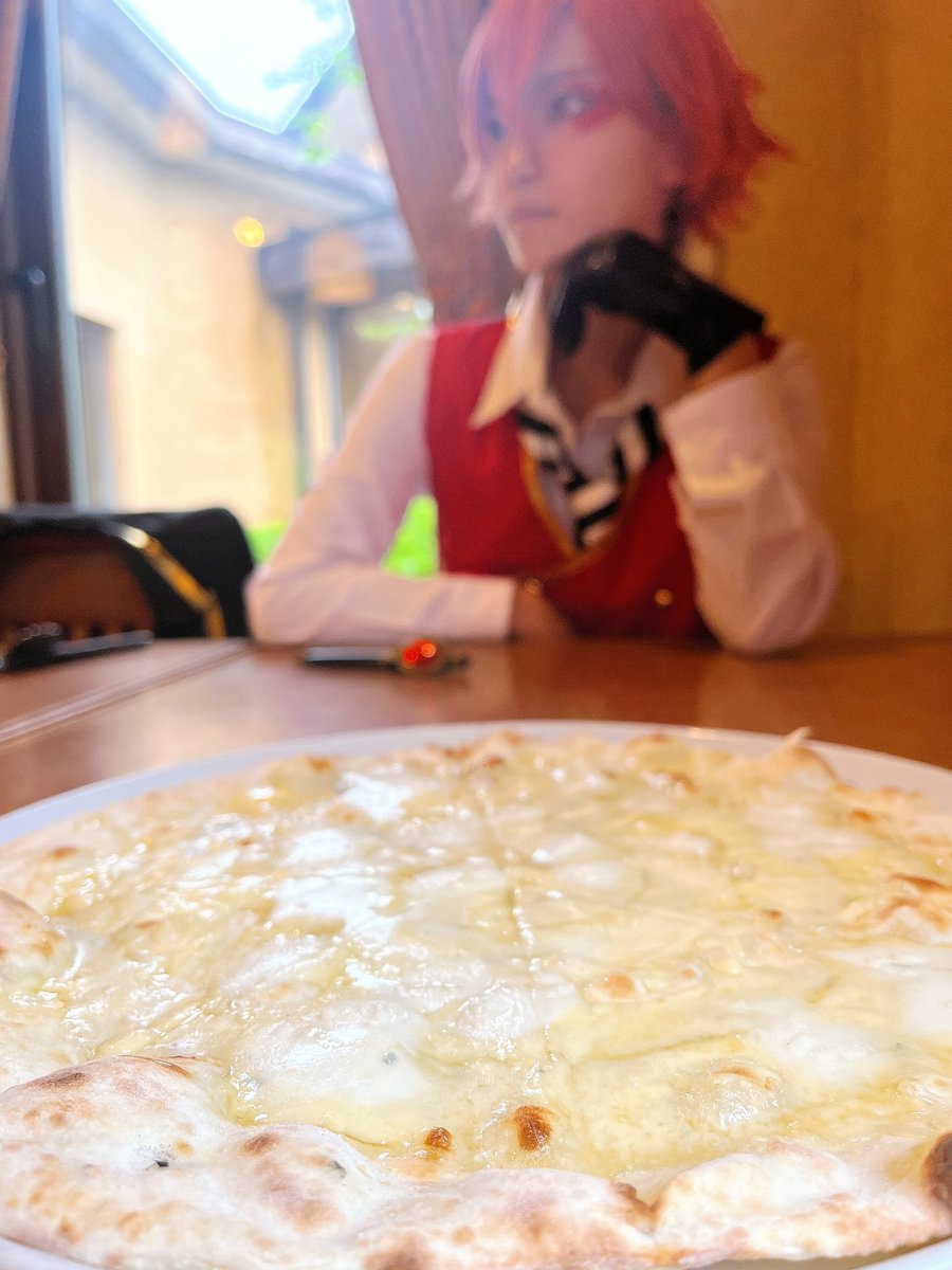 エースとピザ食ってるぜ🍕🍕

#ビビコスなばな