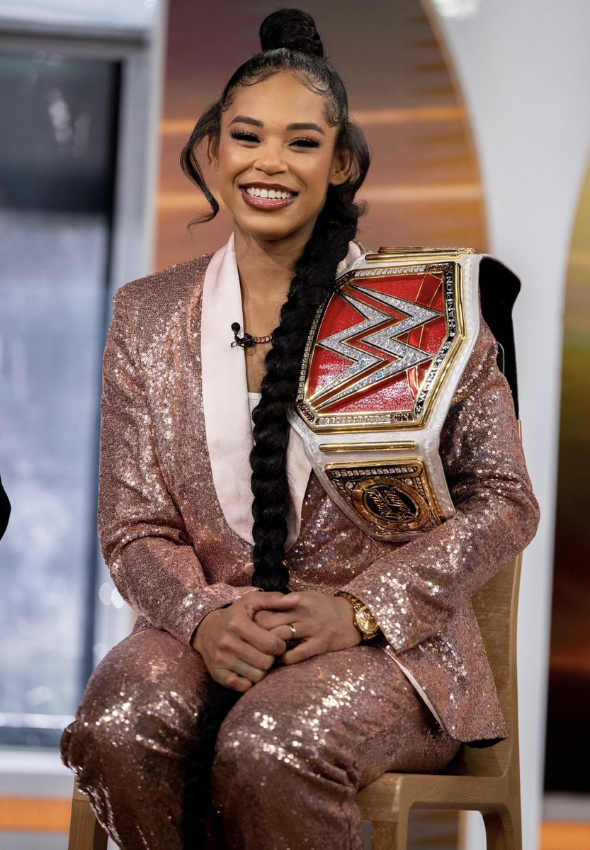 WrestlingWCC's tweet photo. Bianca Belair has surpassed 400 days as Raw women’s champion 

Longest reigning Raw women’s champion EVER 🔥 https://t.co/HqmRSVF8w6