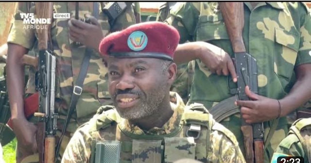 Les congolais doivent se prendre en charge, il est temps que cette arme de EAC doivent quitter la rd congo. Nous devons soutenir notre president.