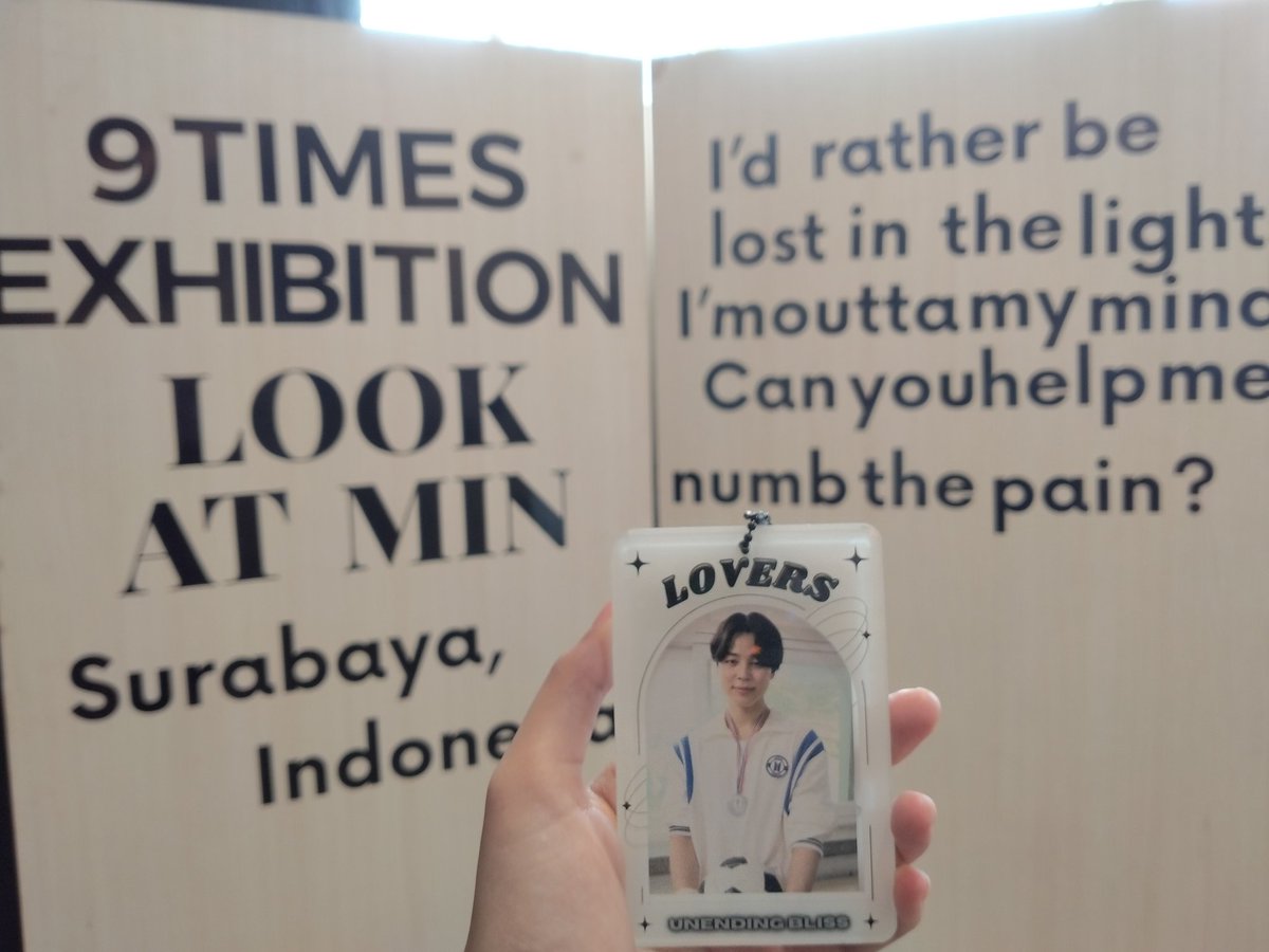 jjeonbunnyx's tweet photo. #9TIMES_Surabaya 💜💜💜💜💜 @9timesINDONESIA @lookatmin1013 https://t.co/Q5Pp8JQ2n8