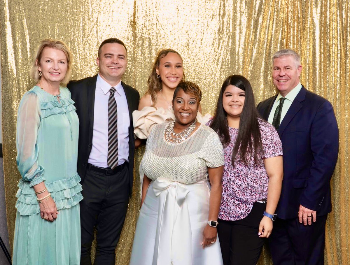 Ginger Carrabine tweet media