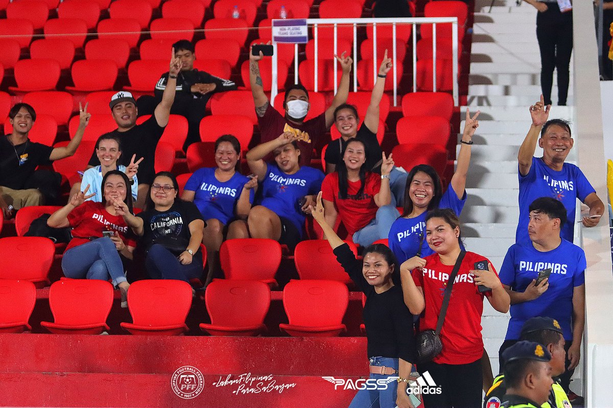 PilipinasWNFT's tweet photo. Mahal namin kayo. Maraming salamat po! π«Ά
π΅π΄π‘ #MASvPHI #SEAGames2023 #LabanFilipinas #ParaSaBayan #WinTheMoment #FilipinasTayo https://t.co/Cr5THE148G