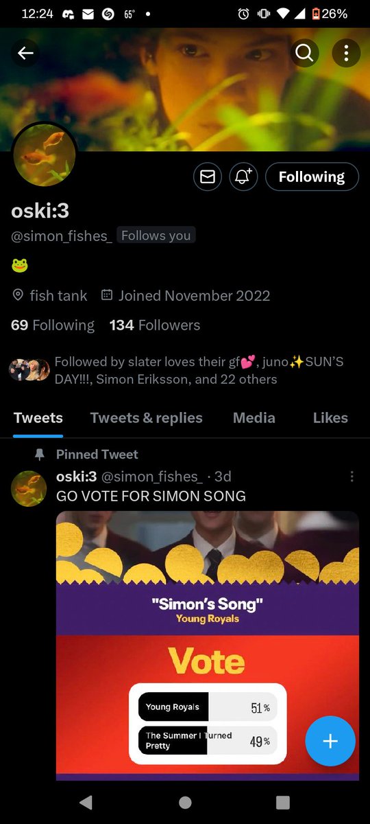Nylovesyr's tweet photo. YALL WAIT OSKI IS FOLLOWING MEEE @simon_fishes_ https://t.co/jUxf4ro09p