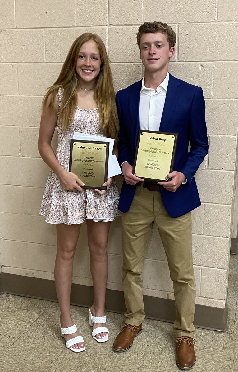 ListKaren's tweet photo. So proud of @Sydneytheballer honored at the Carroll Co Sports Hall of Fame tonight for her athletic and academic achievement and winning the Babe Ruth Sportsmanship Award yesterday voted on by all the coaches in the district. @cdagan https://t.co/bONrepHCdc
