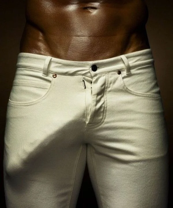 HotCoachCain's tweet photo. Cain 
Late 20s/Early 30s
Trainer/Coach and Gym Owner
Male-lean Bisexual
Dominant Top
RP account https://t.co/SFdJnELt6a