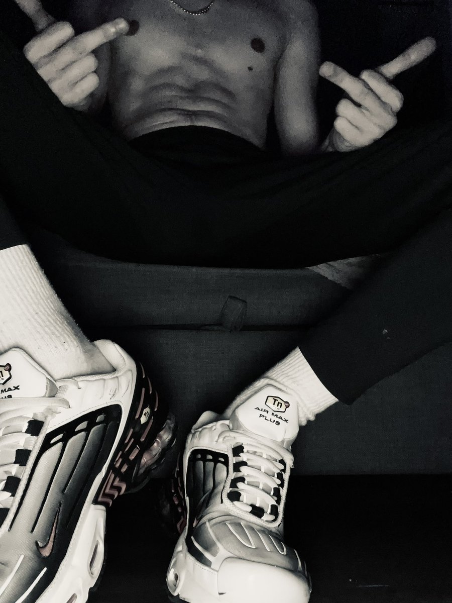 On your knees bitch ! 😈

#nike #niketn #niketuned1 #niketntiger 
#alphaindustries #gaysneakers #gaylad
#gaysneaks #gaysneakerhead #gaysocks
#gaysocksaddict #whitesocks #whitesox #sk8erboy
#sk8erboysocks #hoodies #carrhart #moodoftheday