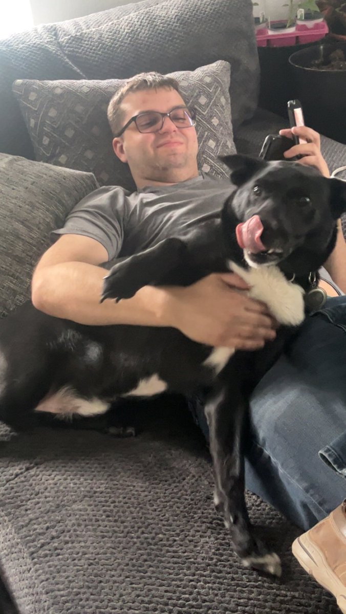 personalddv's tweet photo. my two fave boys 🥰 https://t.co/ij07YFRu5z