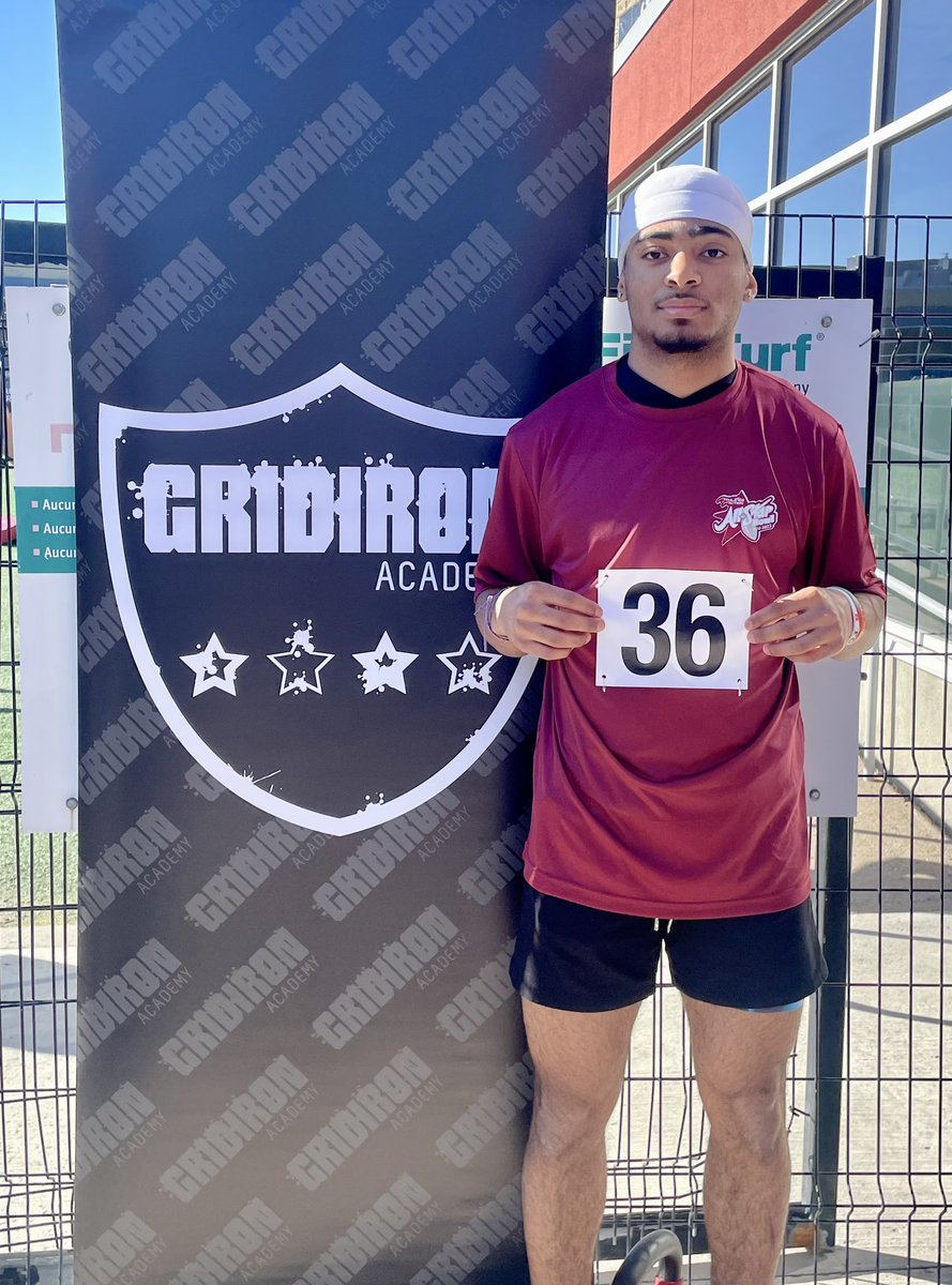Congrats to Ottawa High School Showcase Overall Camp MVP Class 2025 ATH <a href="/Jahim2x/">Jahim Kabongo</a>  <a href="/FballStmatts/">STMTigersFBALL</a> #Uplift613 <a href="/GeeGeesFootball/">Gee-Gees Football</a>