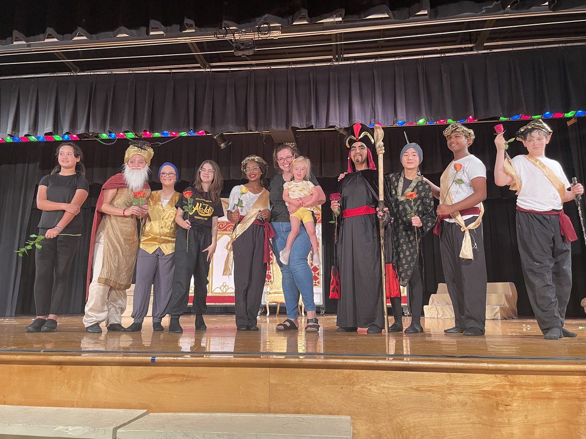leco22's tweet photo. @FindleyOaks alum staring in #rtms Aladdin JR. @mrsrobinsmusic https://t.co/cZ6D8V0rHW