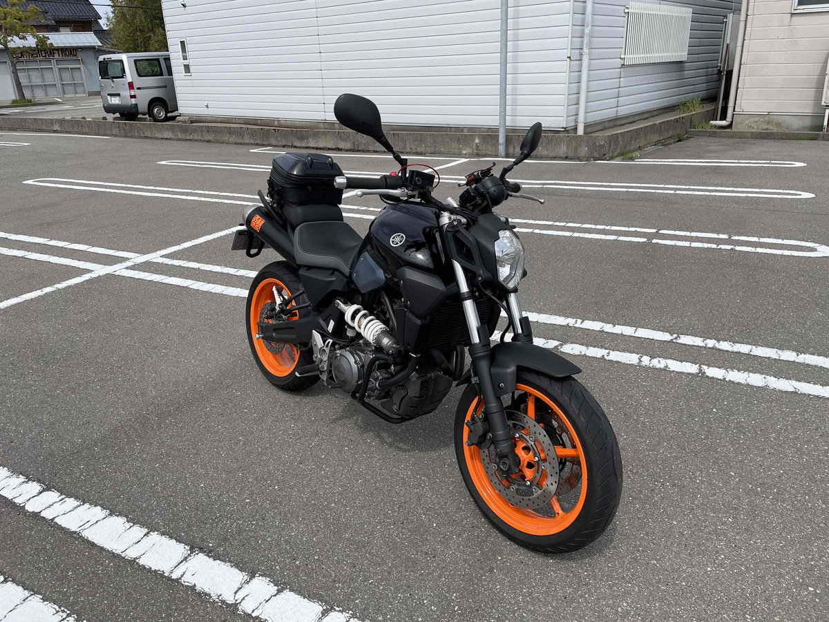 jun_slowRider's tweet photo. この車種国内に何台いるんだろ？
確認できてるのは自分を入れて4台
#ヤマハ
#MT03
#660cc https://t.co/HeDzHZbhJm