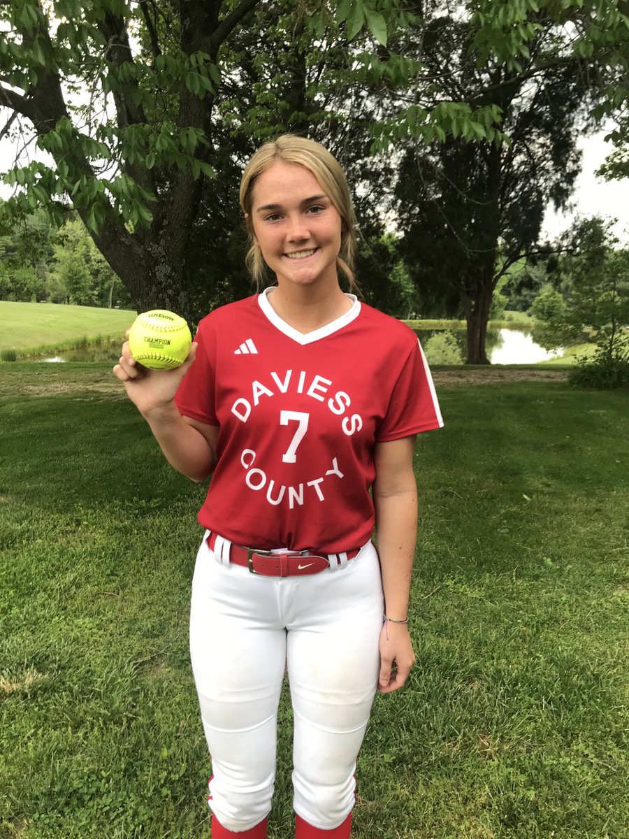 Proud of this kid! Breaking the all-time home run record at a program like Daviess County is quite the accomplishment! A ton of great hitters have been through this program. Congrats ⁦<a href="/jessiedaniels04/">jessie daniels</a>⁩! ⁦<a href="/shannon_peyton1/">Shannon Peyton</a>⁩ ⁦<a href="/CoachBiggs24/">John Biggs</a>⁩