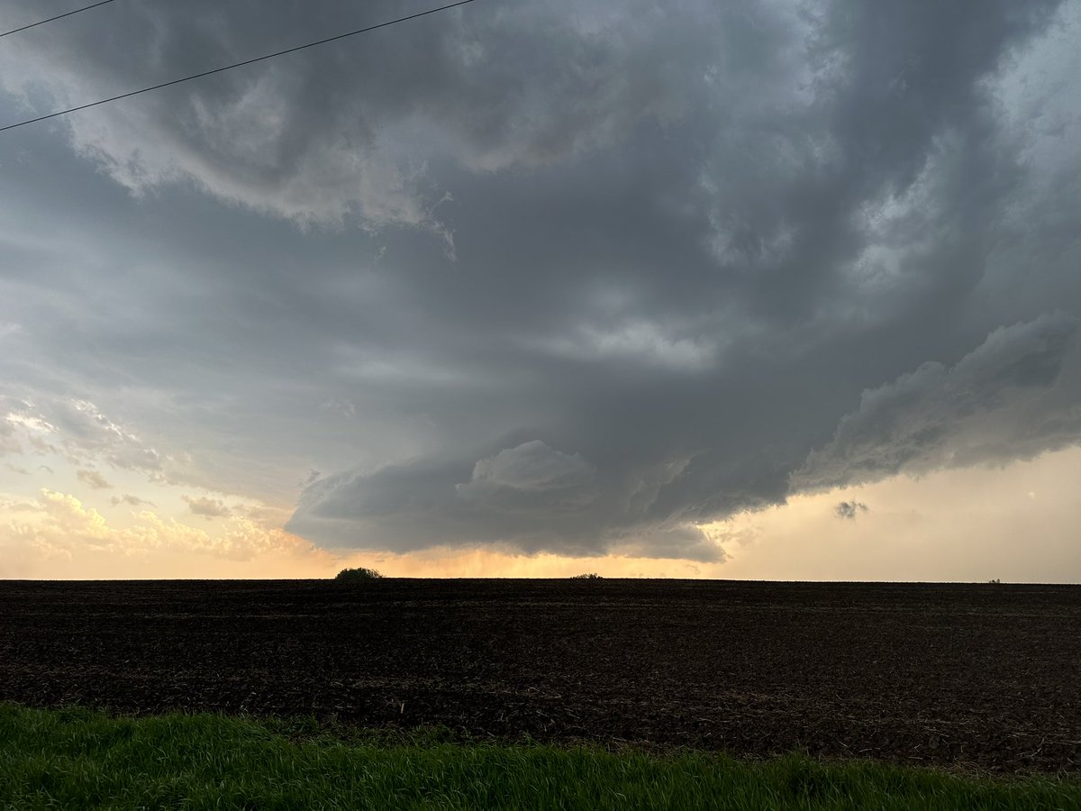 Matt LaBonte on Twitter "RT ChasingWConnor Two beautiful supercells