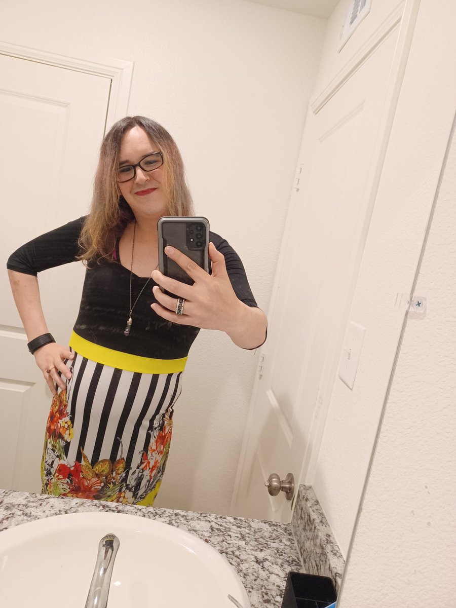 MaudeTheMyth's tweet photo. The fit for today. I felt so good in this. 
#confidence #hot #nonbinary https://t.co/cJiUgMkC0G