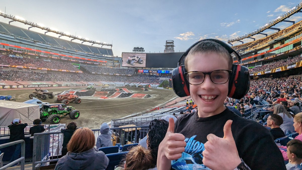 TimCloutier's tweet photo. A lot better weather than last year!
@MonsterJam @GilletteStadium https://t.co/faB8PmricJ