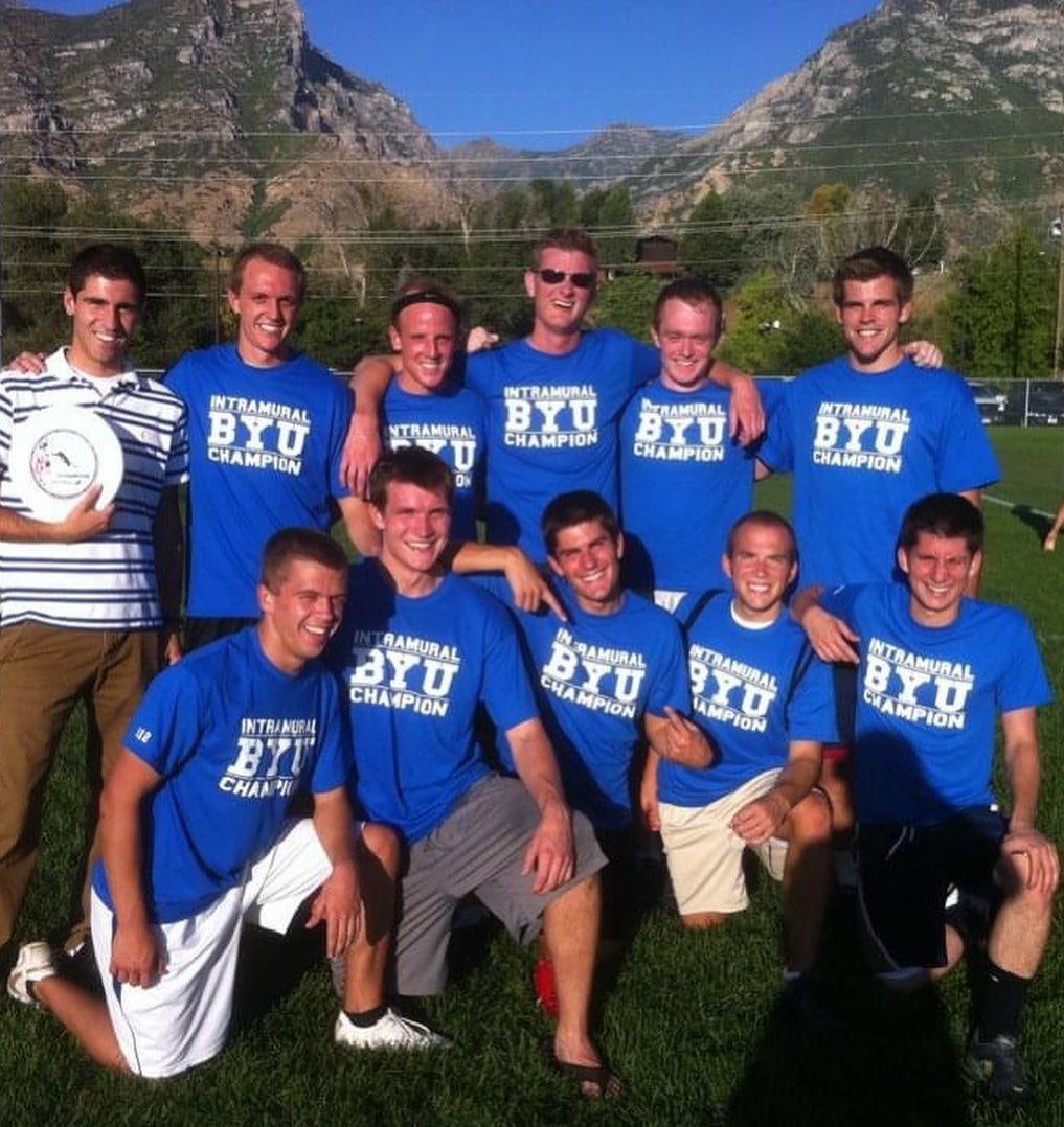 KramerHolle's tweet photo. New blog post! The story of the blue t-shirt.
The chronicle of my love for intramural sports, competition, and trying to navigate my changing athletic abilities.
Link here: https://t.co/aDpTdRNjNi https://t.co/GNDIonNCzO