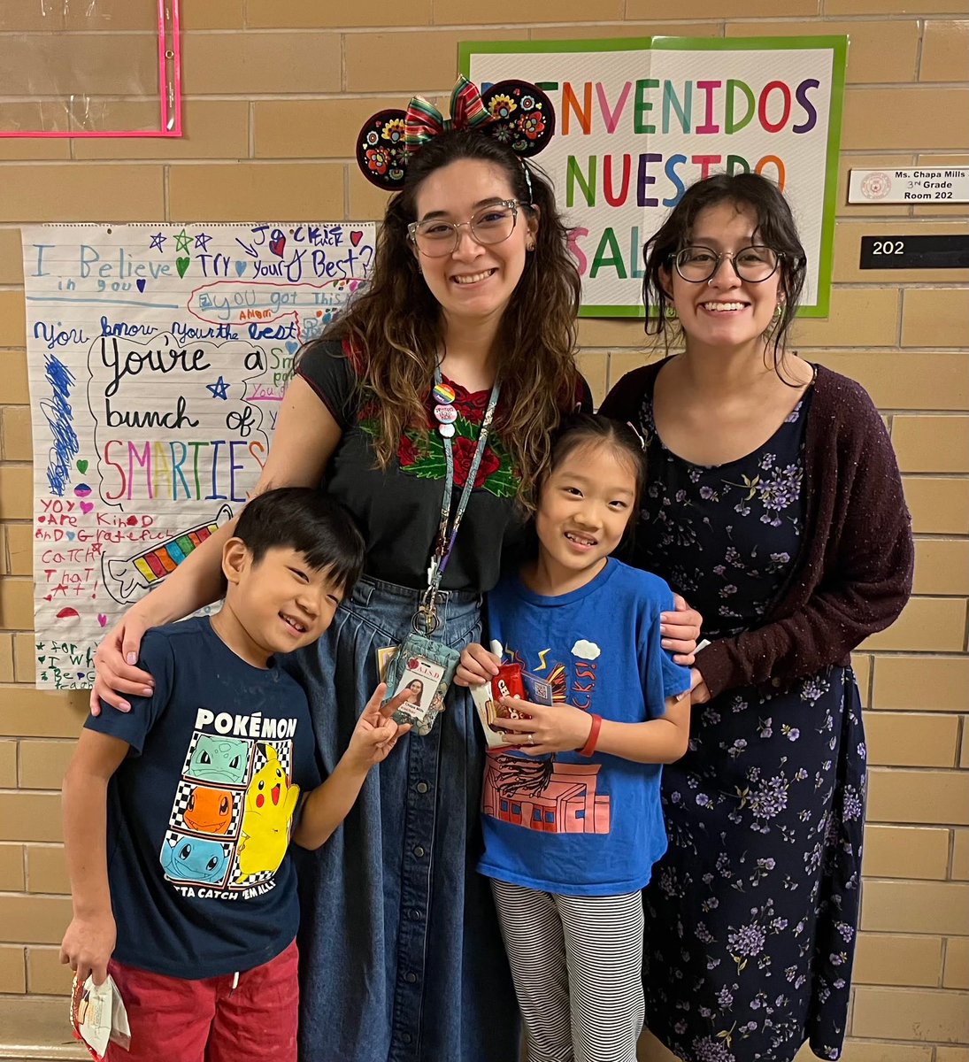 Celebrated #Korean #ChildrensDay w/<a href="/THESThunderbird/">Travis Heights Elementary School</a> yesterday! Couldn’t be there in person so w/a recorded vid, Em &amp; Max became the cutest #ambassadors ever! Students played #gonggi &amp; enjoyed #chocopies! TY to their fab teachers for celebrating #AllKids #AllTheTime! <a href="/samabarrett/">Samantha Barrett</a>