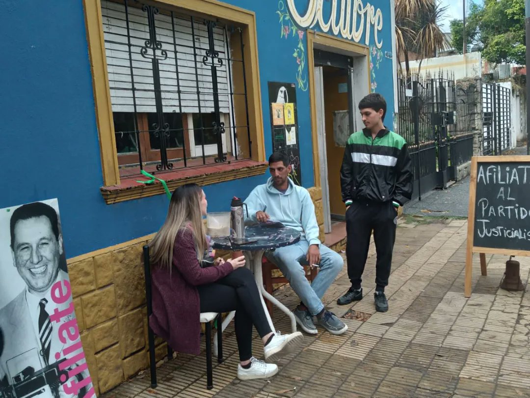 PJLanus_oficial's tweet photo. Seguimos afiliando, por iniciativa del presidente del @BonaerensePJ el compañero Máximo Kirchner, a las y los compañeros peronistas que quieran ser parte de nuestro partido.
Si te queres afiliar podes acercarte a nuestra sede en 📍M. Quindimil 63 Lanus Oeste
#Afiliate #PJLanus https://t.co/4FNpf1bMHA