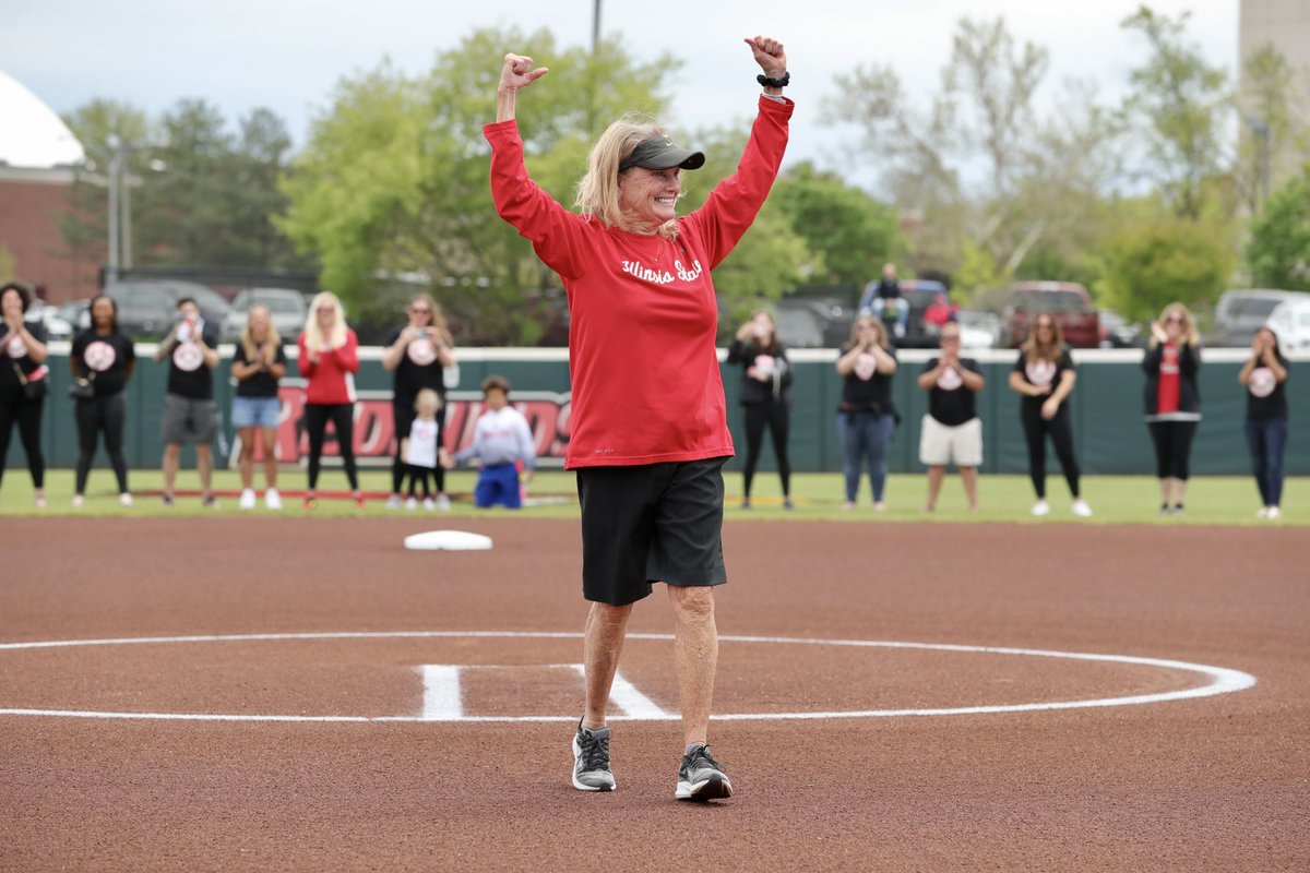 RedbirdsSB's tweet photo. What a special first pitch 💕

Thank you, Melinda Fischer! https://t.co/G0MJv3bSC1