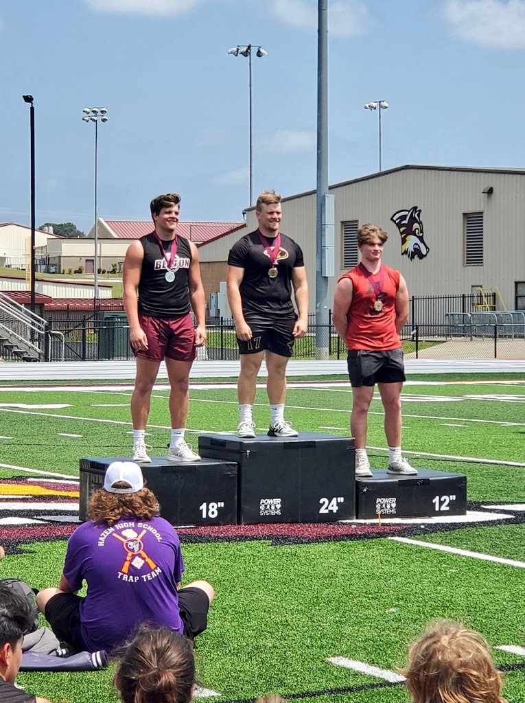 MaddoxMoore16's tweet image. REPEAT!! 4A State Champs... PR in bench @ 325, clean @ 285, finished 3rd in the state #cardinalstrong