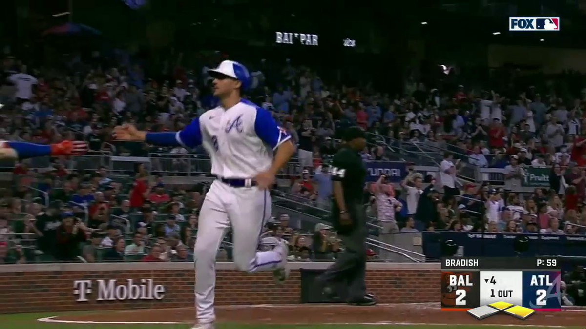 fox-sports-mlb-on-twitter-eddie-rosario-evens-it-with-an-rbi-single