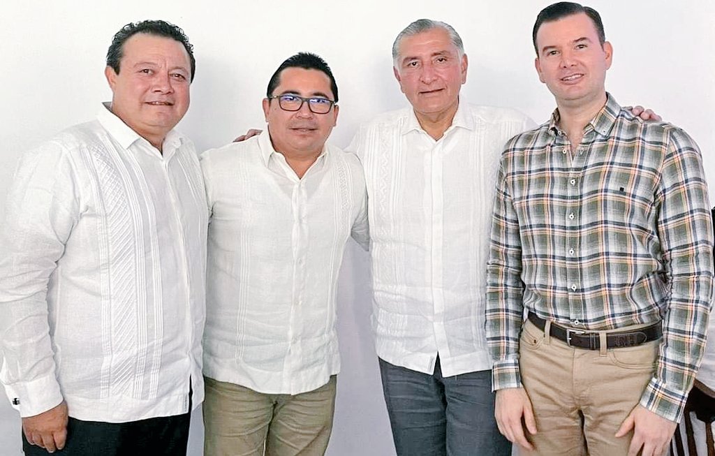 #LaFuriaTabasqueña apaciguada por las poéticas aguas pellicerianas … Hagan su tarea de reconocimiento facial Allí viene un candidato a la gubernatura de Tabasco. Hoy en la capital política y del agua de México", sostiene el geopolítico y geoestratega <a href="/AlfredoJalife/">Alfredo Jalife-Rahme</a>