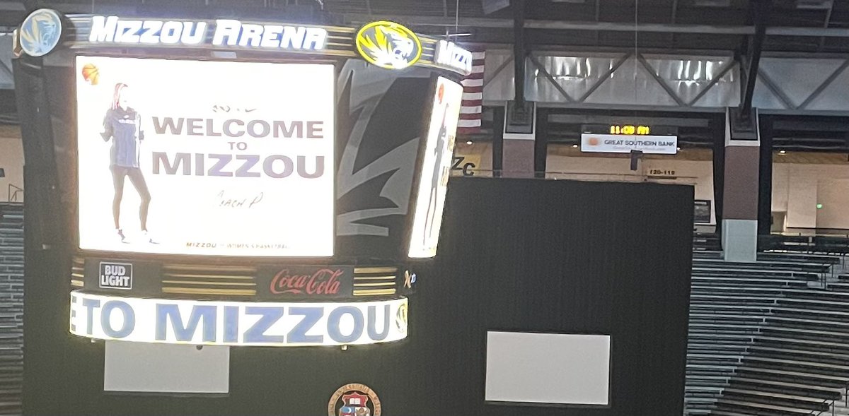 Had heard Pingeton was spotted with someone on campus today, and Mizzou Arena had this image of Coach Pingeton with “Welcome to Mizzou” on the big board during the athletics tent sale today.

Would have to imagine this tweet means a visit turned into a commitment. <a href="/CoMoSports/">Missourian Sports</a>