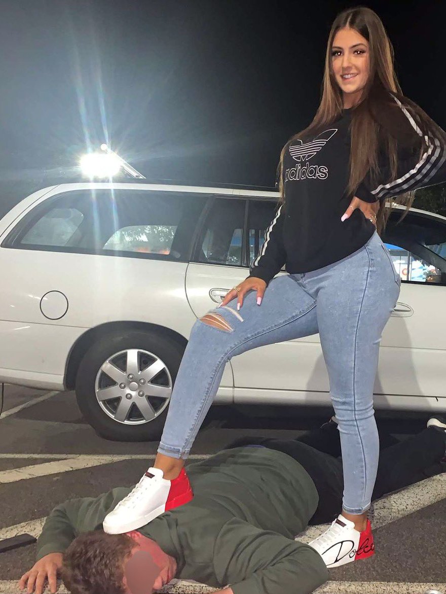 Corninho Solteiro 🥺🐮 on Twitter "The new normal 🥱 Cuckold your bf 😈🐰👠