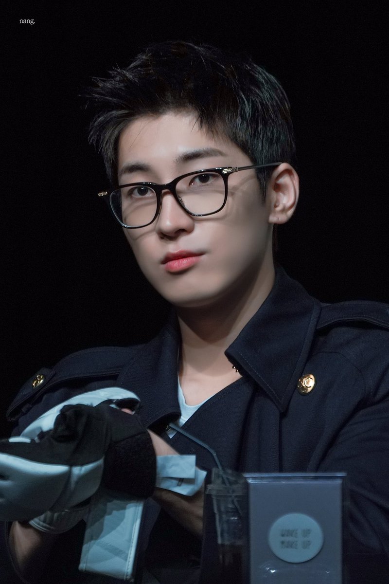 tinkswonu's tweet photo. wonwoo 🥺 https://t.co/dqfNPZLN4n