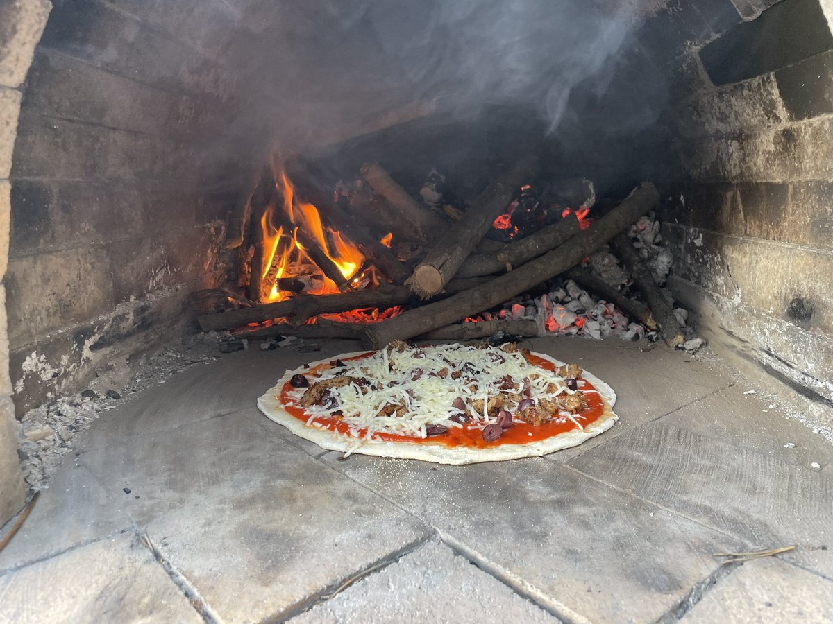 FlyFreeMD's tweet image. Pizza night!