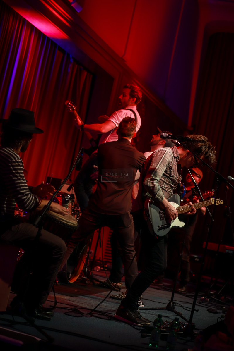 mandileaphotos's tweet photo. Taking bets on whether they were meant to go down or someone’s knees buckled…

@PaulCarella @HaydenLeeMusic @RobBenedict @Billy_Moran @JeffreyVParise @BorjaBorja1 #Rockwood2023 https://t.co/F9dSE7S7cm