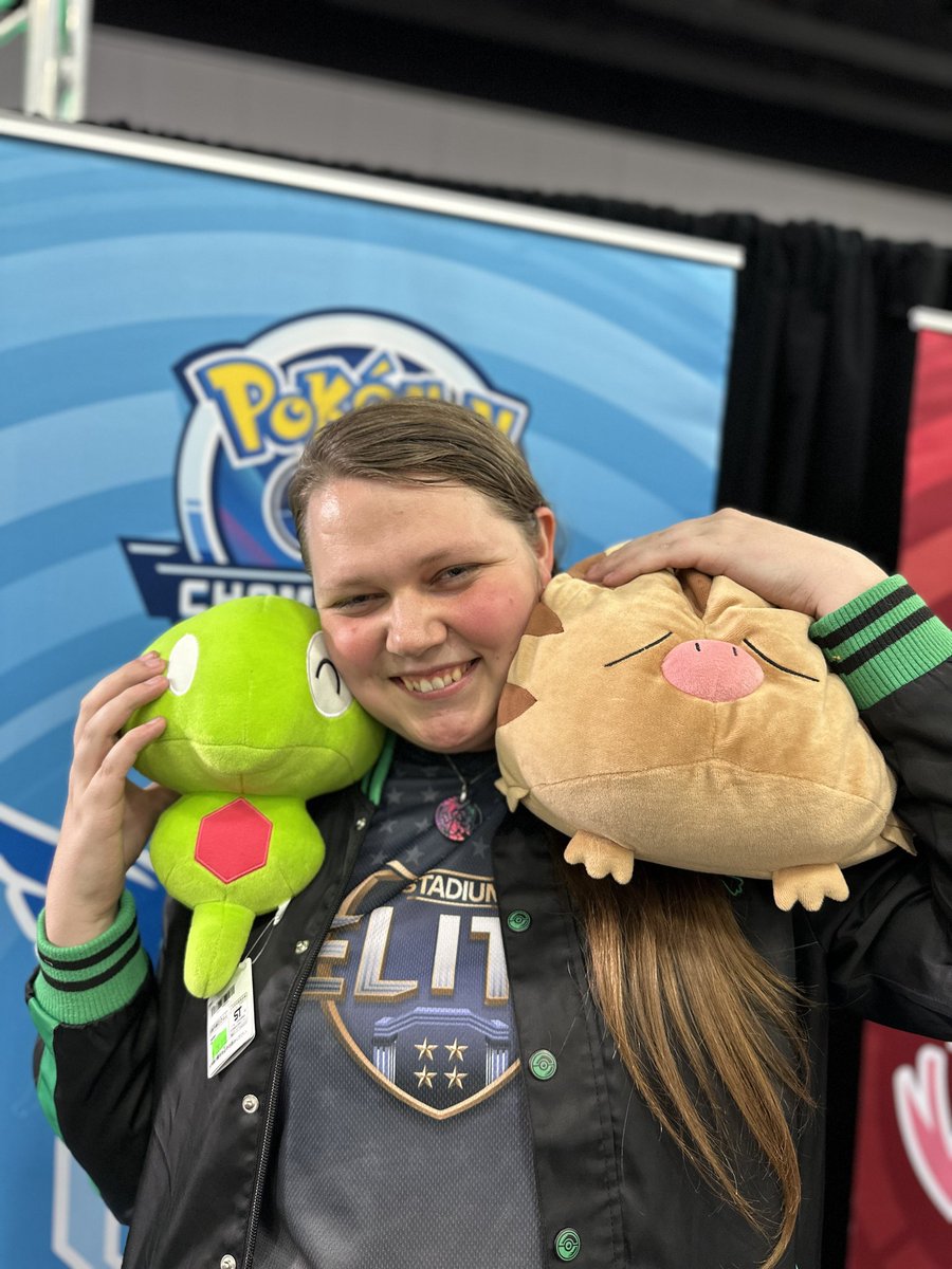 TOP 8 GAMING!
What a return to the Pokémon GO circuit!
I'm so overjoyed with today, will try my best tomorrow but no stressing.
Apparently Fini hax will come through anyway!
<a href="/EmmaFiveCents/">EmmaFiveCents</a> also in top 8 is a dream come true 🥰💚
I couldn't ask for a better community &amp; friends 💚
