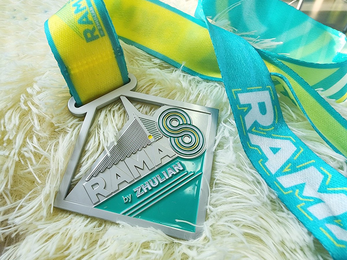 pchy_ch's tweet photo. 🥈Rama 8 by Zhulian (10K)
ใส่หมีวิ่ง ในสภาพอากาศแบบนี้ ....หมีจะตายมั้ยก่อน มีเวลา 2 ชั่วโมงก็เดินให้ยับไปเลยสิ ไหนตอนเช้าใครเห็นหมี เอ้ย!! ใครเจอหมีบ้างฮับ 🐻
#RunPchyRun #Rama10byZhulian
#CosplayRunner #FancyRunner https://t.co/fDkAbguOV2